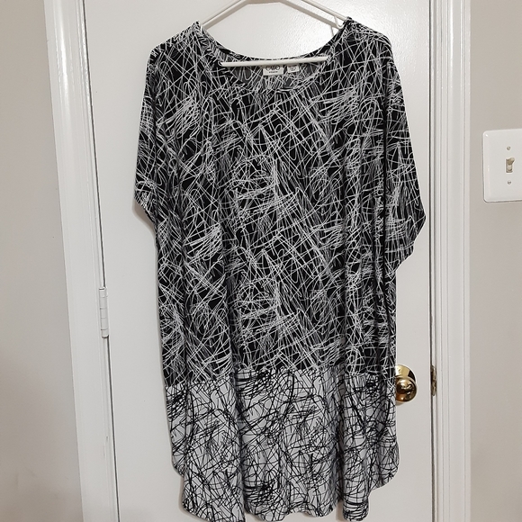 Cato Woman black and white tunic, 26/28W - Picture 1 of 6